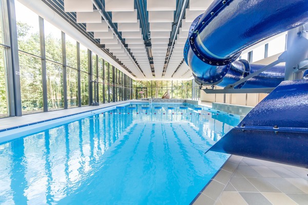 Zwembad op Dormio Resort Maastricht