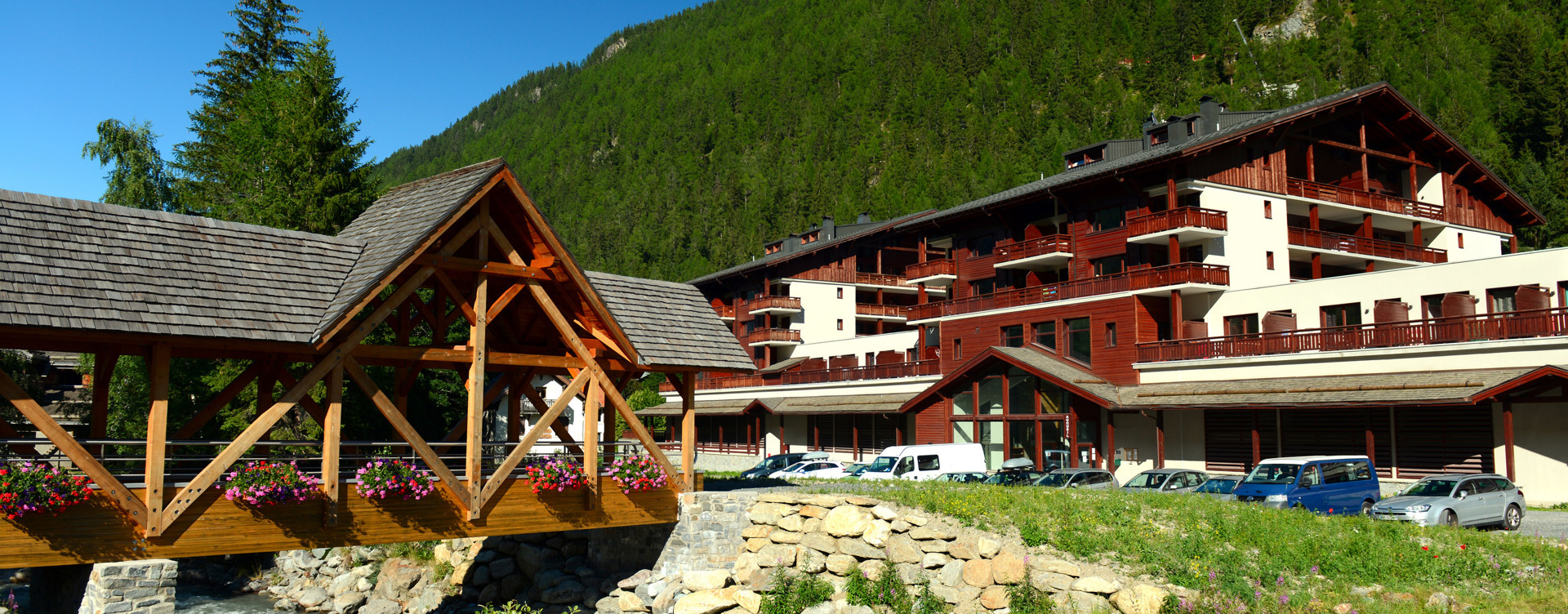 Descubre nuestro elegante resort en Vallorcine, 
en plenos Alpes franceses